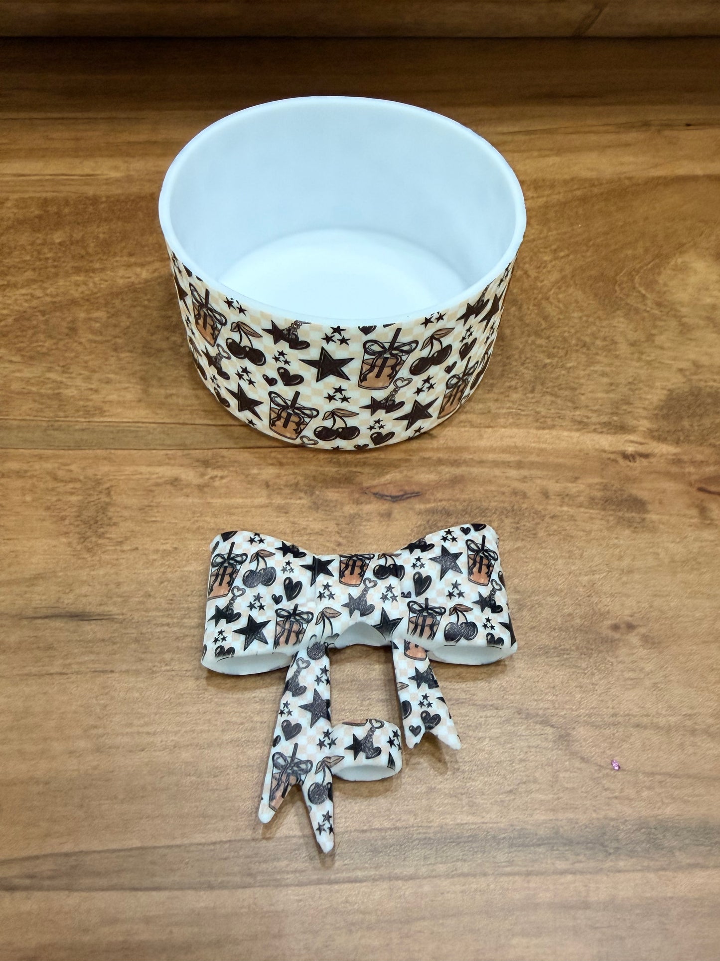 Cup boots and matching straw toppers
